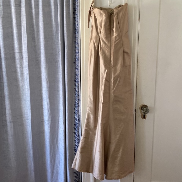 Evening gown - Picture 5 of 5